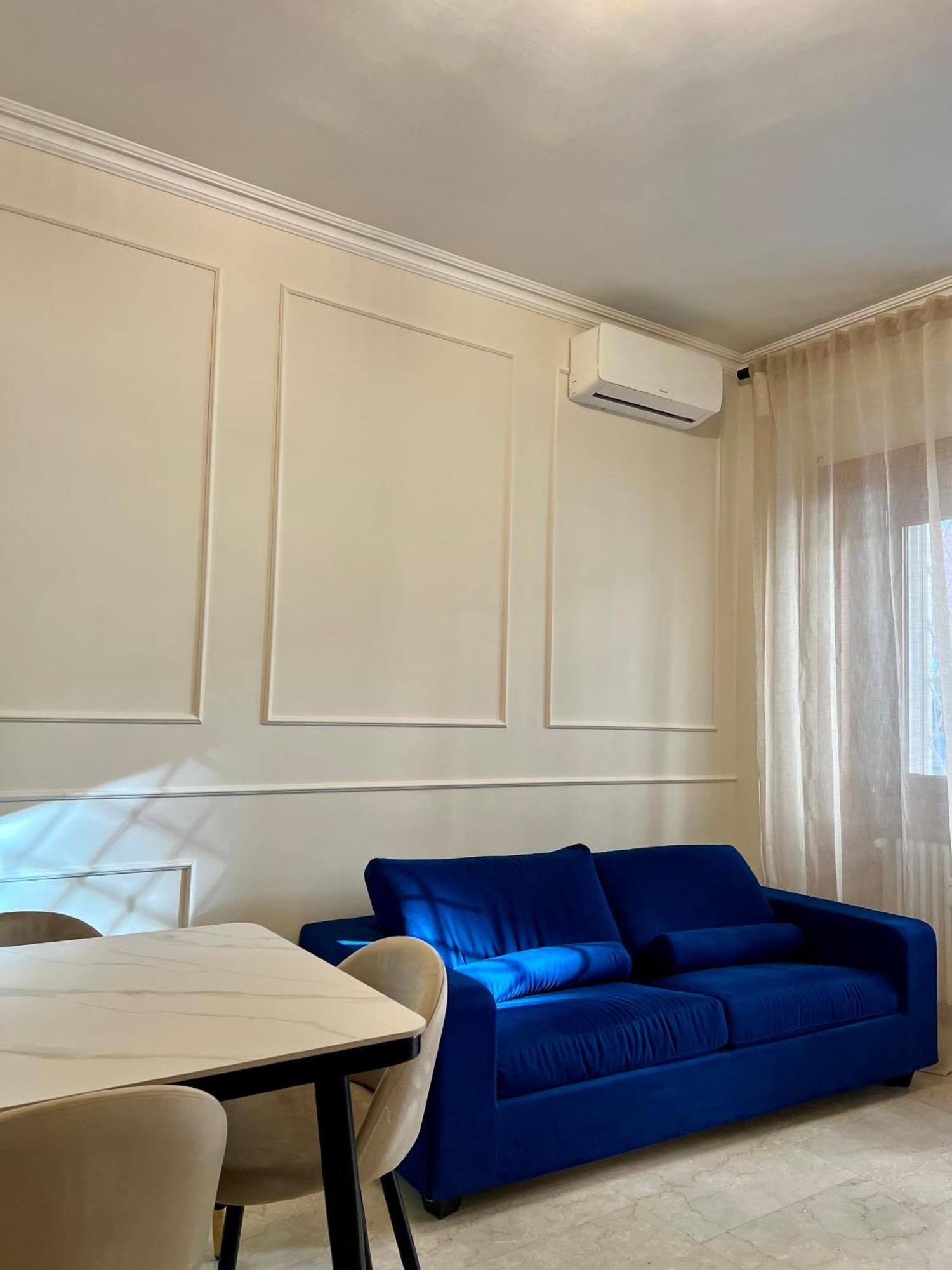 Sarhome Apartment Rom